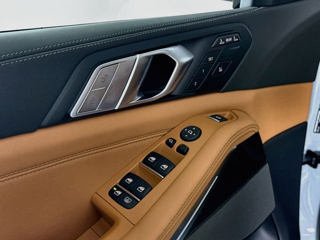 New 2027 Brooklyn Grey Metallic BMW xDrive40i image 18