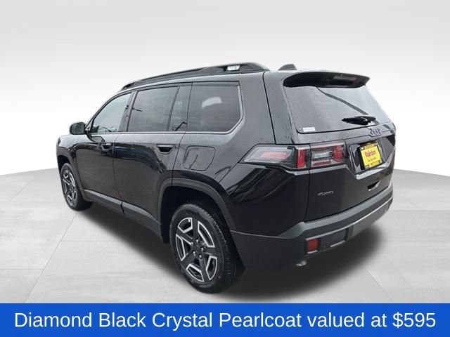 New 2026 Diamond Black Crystal Pearl-Coat Exterior Paint Jeep Limited image 5