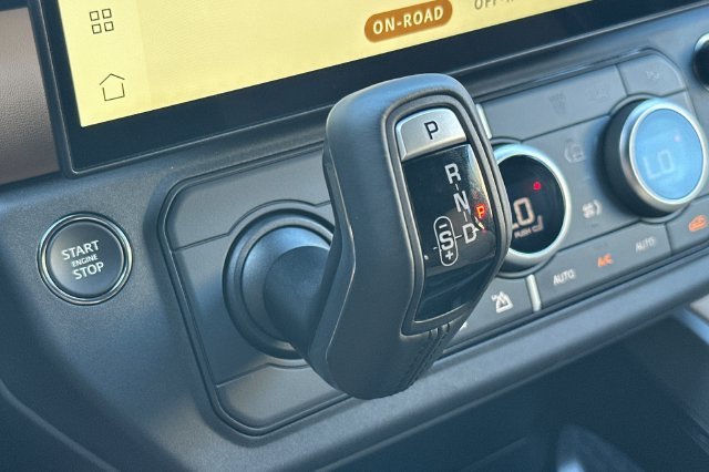 New 2026 Woolstone Green Land Rover S image 21