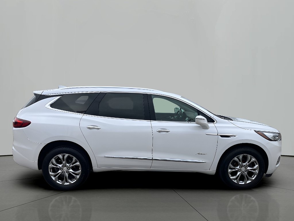 Used 2020 WHITE FROST TRICOAT Buick Avenir image 6