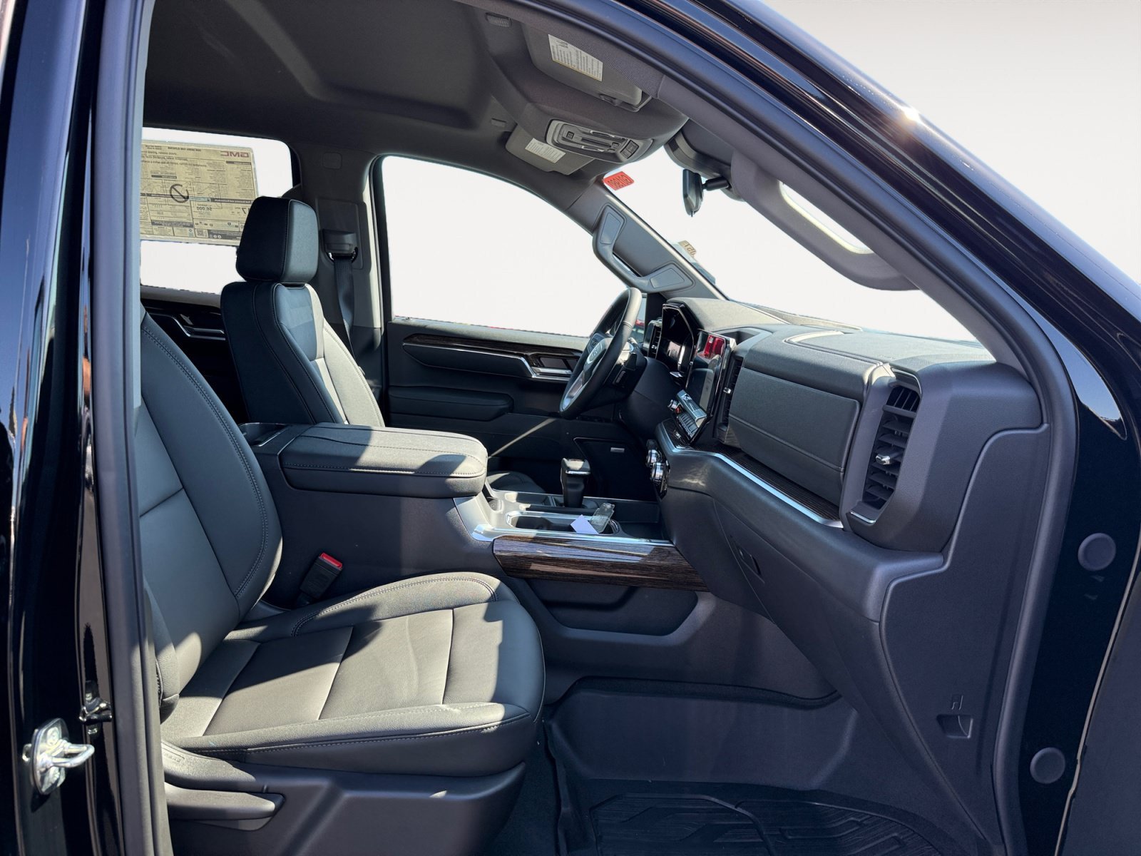 New 2026 Onyx Black GMC Elevation image 19