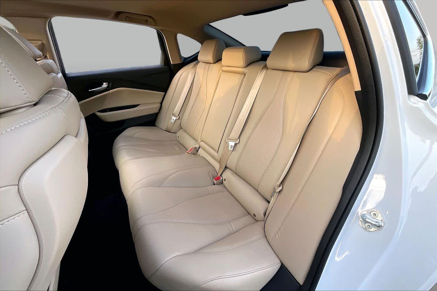Certified Used 2025 Platinum White Pearl Acura TECH image 20