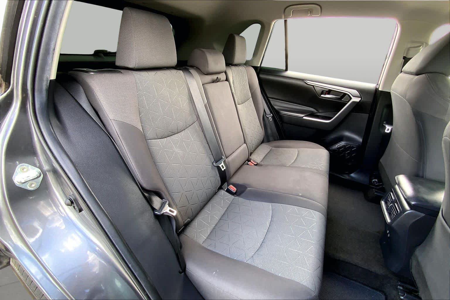 Used 2020 Magnetic Gray Metallic Toyota XLE image 19