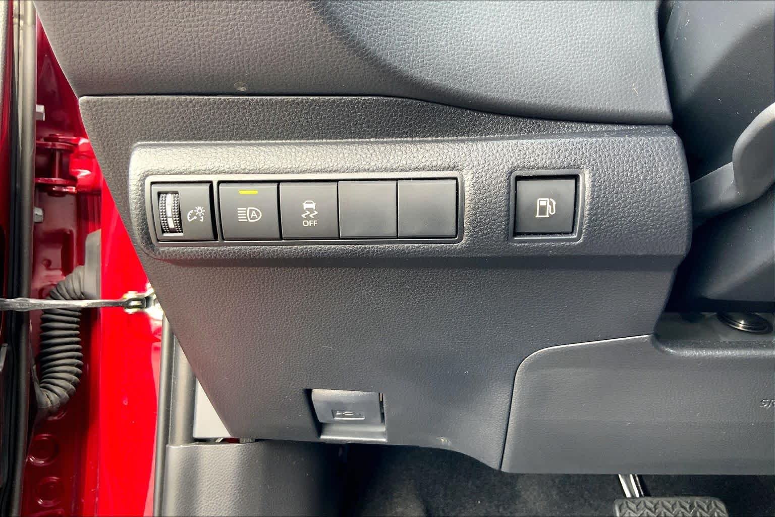 Used 2026 Ruby Flare Pearl Toyota Hybrid SE image 33