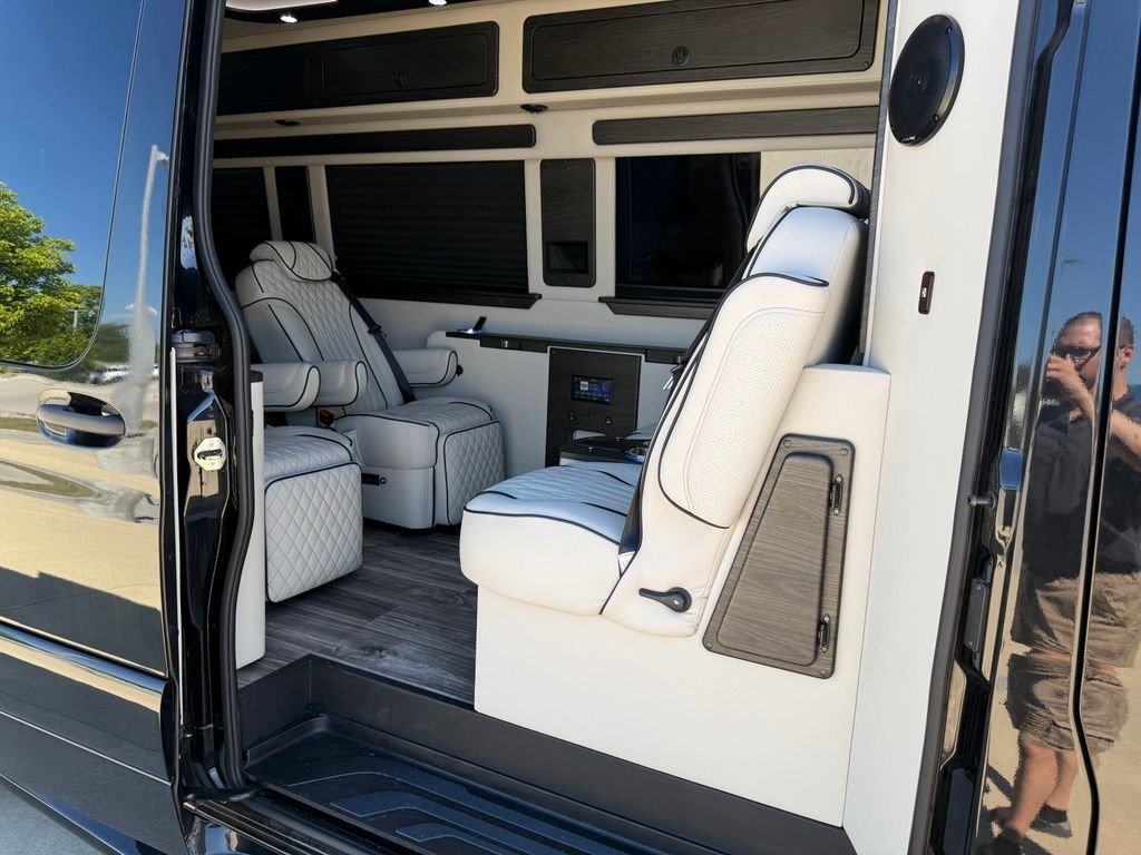 2024 Mercedes-Benz Sprinter Cargo Van Base - Photo 54