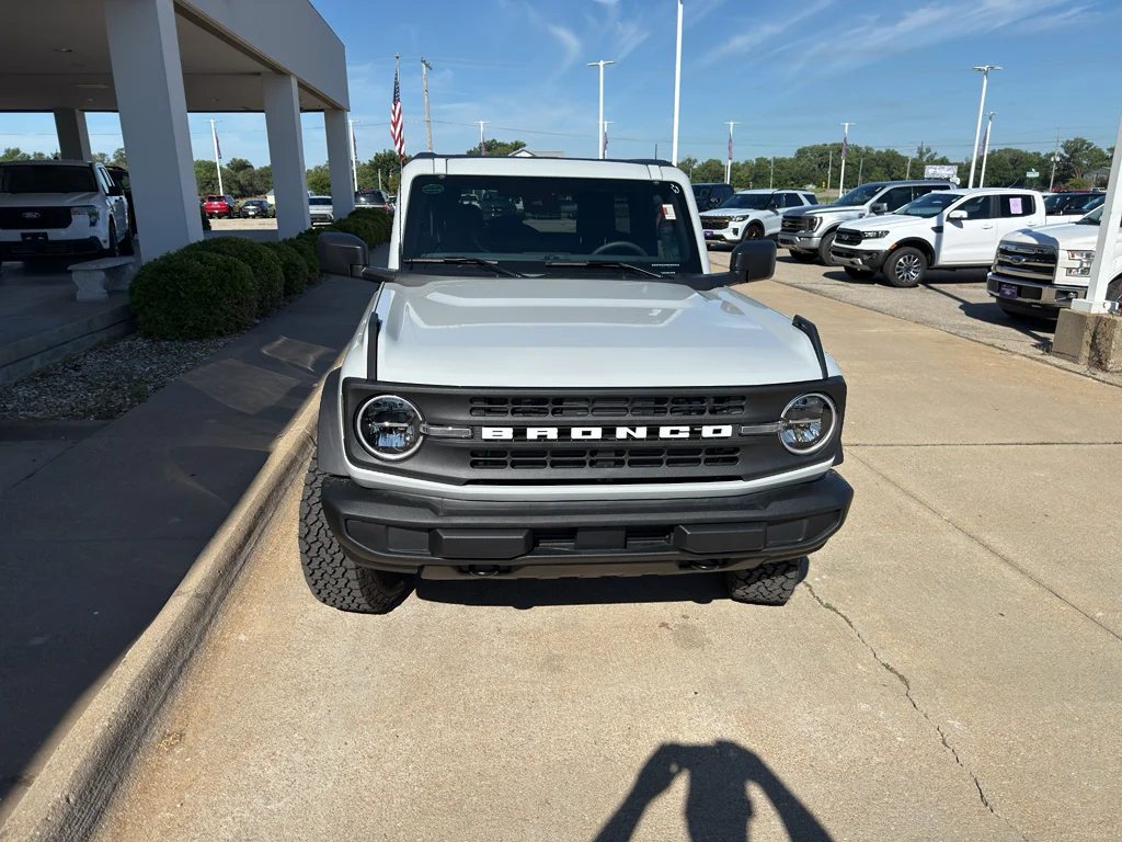 New 2026 Avalanche Gray Ford Base image 4