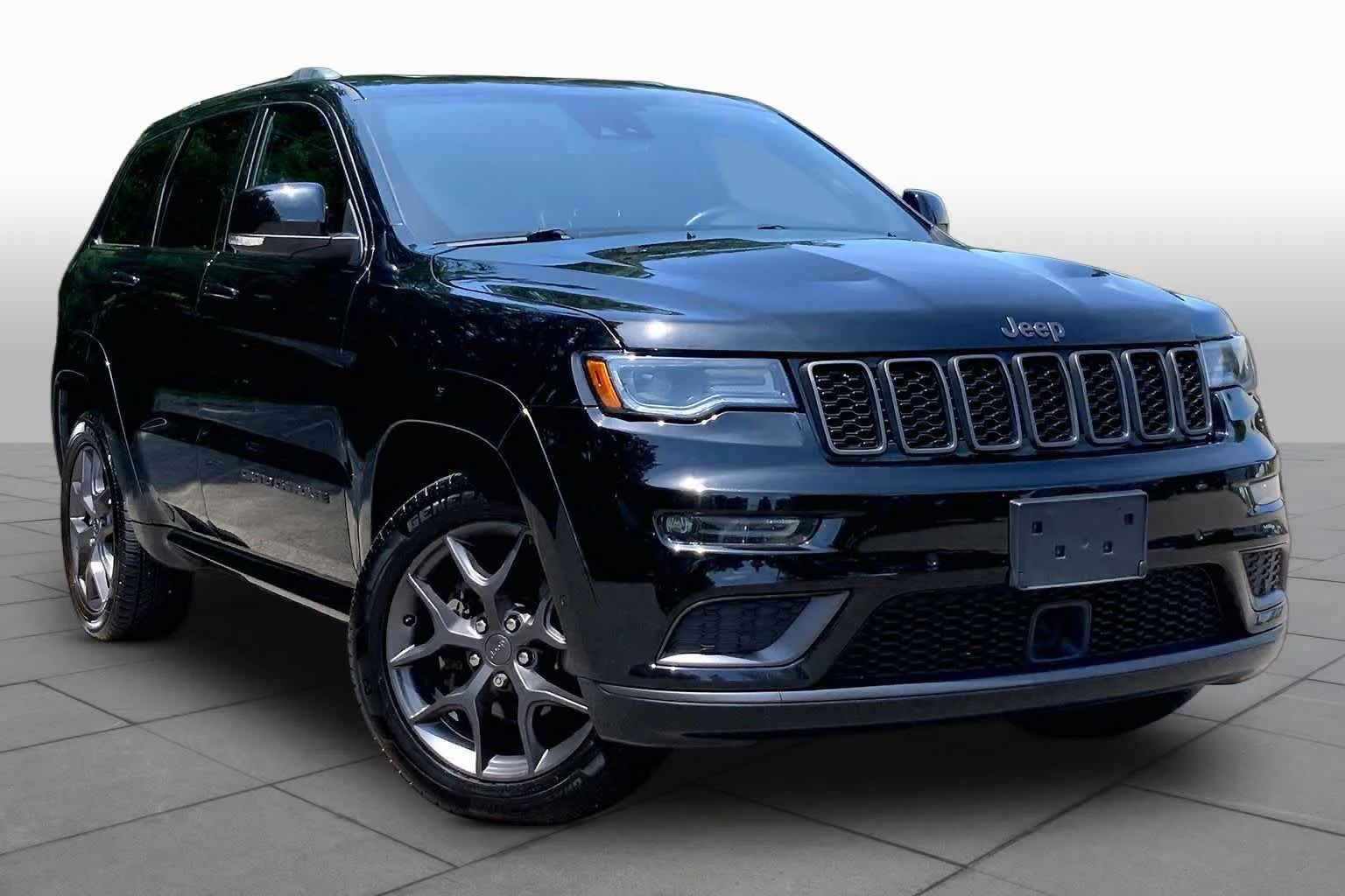 Used 2020 Diamond Black Crystal Pearlcoat Jeep Limited X image 3
