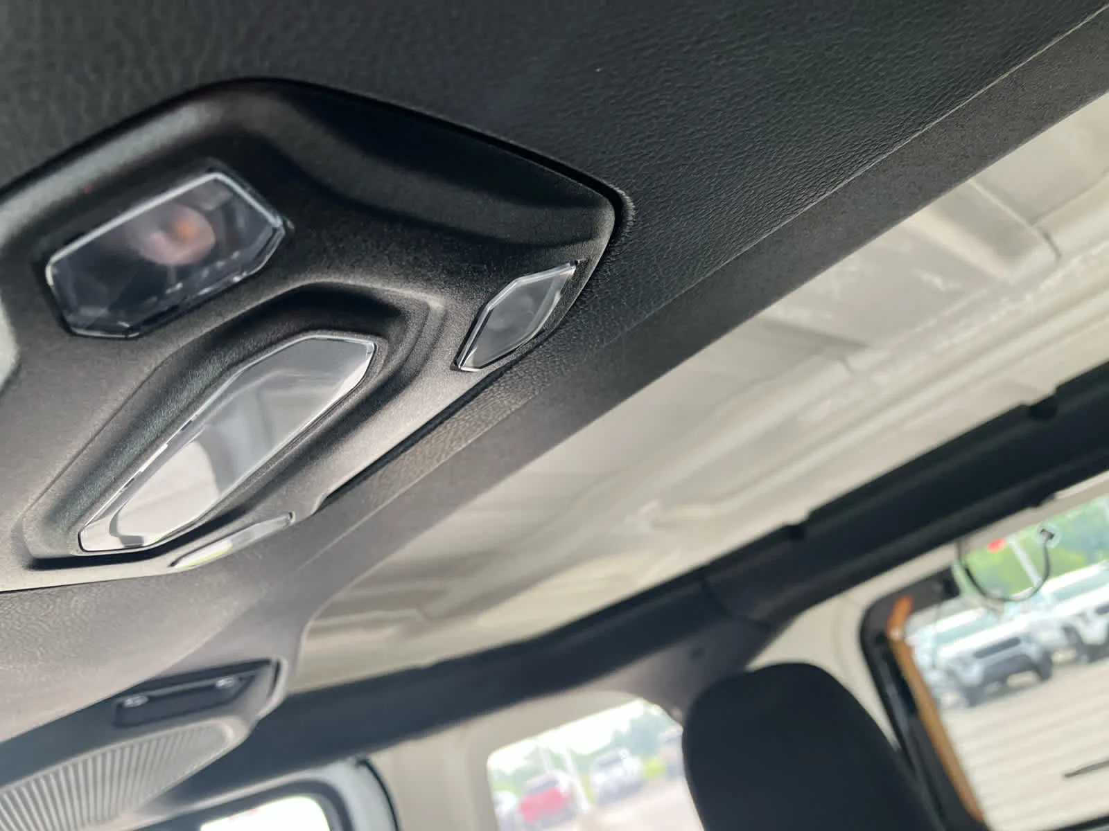 Used 2023 Bright White Clearcoat Jeep Sport S image 20