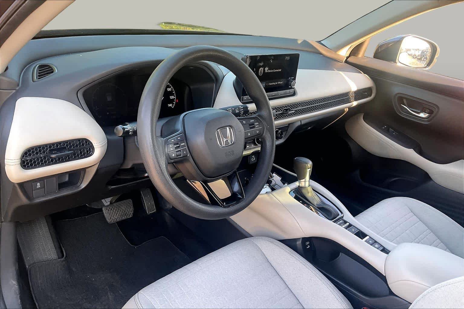 Used 2025 Modern Steel Metallic Honda LX image 15