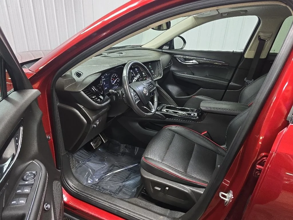 Used 2022 Red Buick Essence image 29