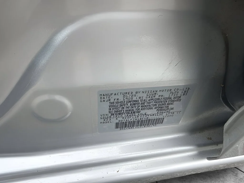 Used 2025 Silver Nissan 1.6 SV image 31