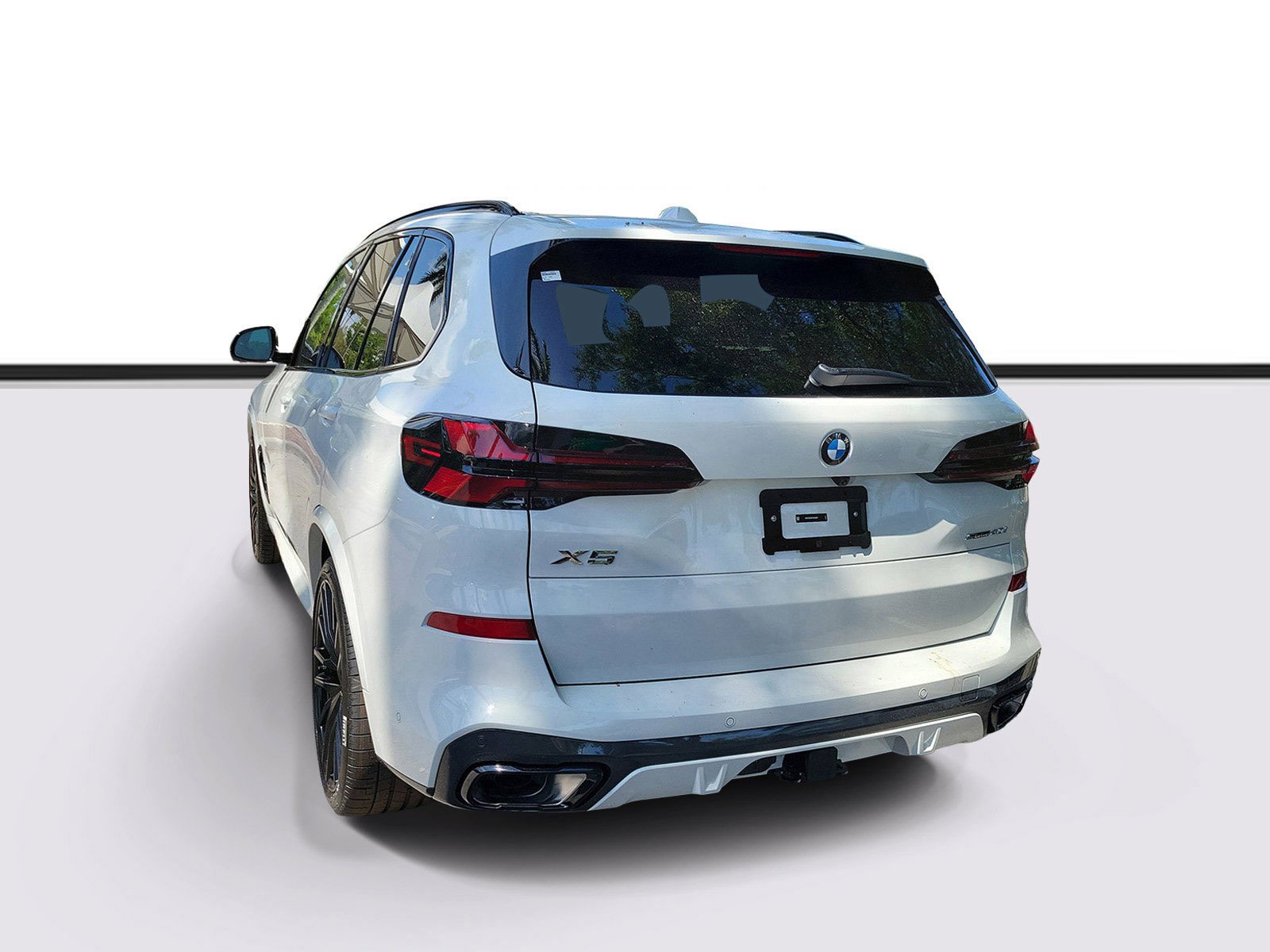 New 2026 Alpine White BMW sDrive40i image 3