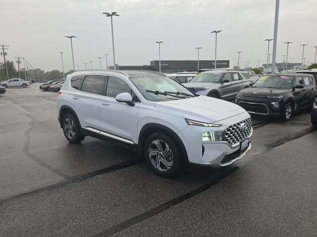 Used 2023 White Hyundai SEL image 1