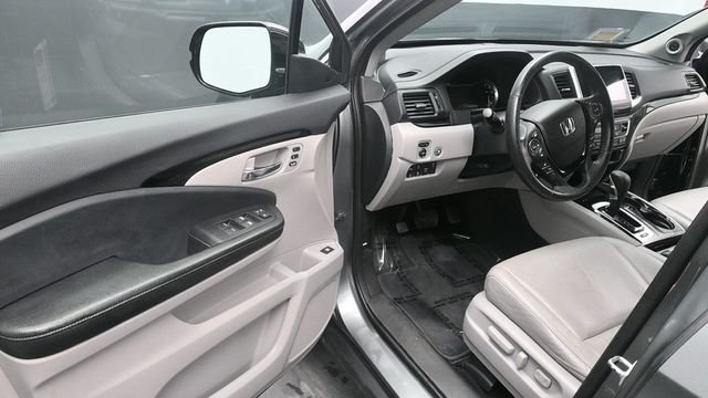 Used 2017  Honda RTL-E image 16