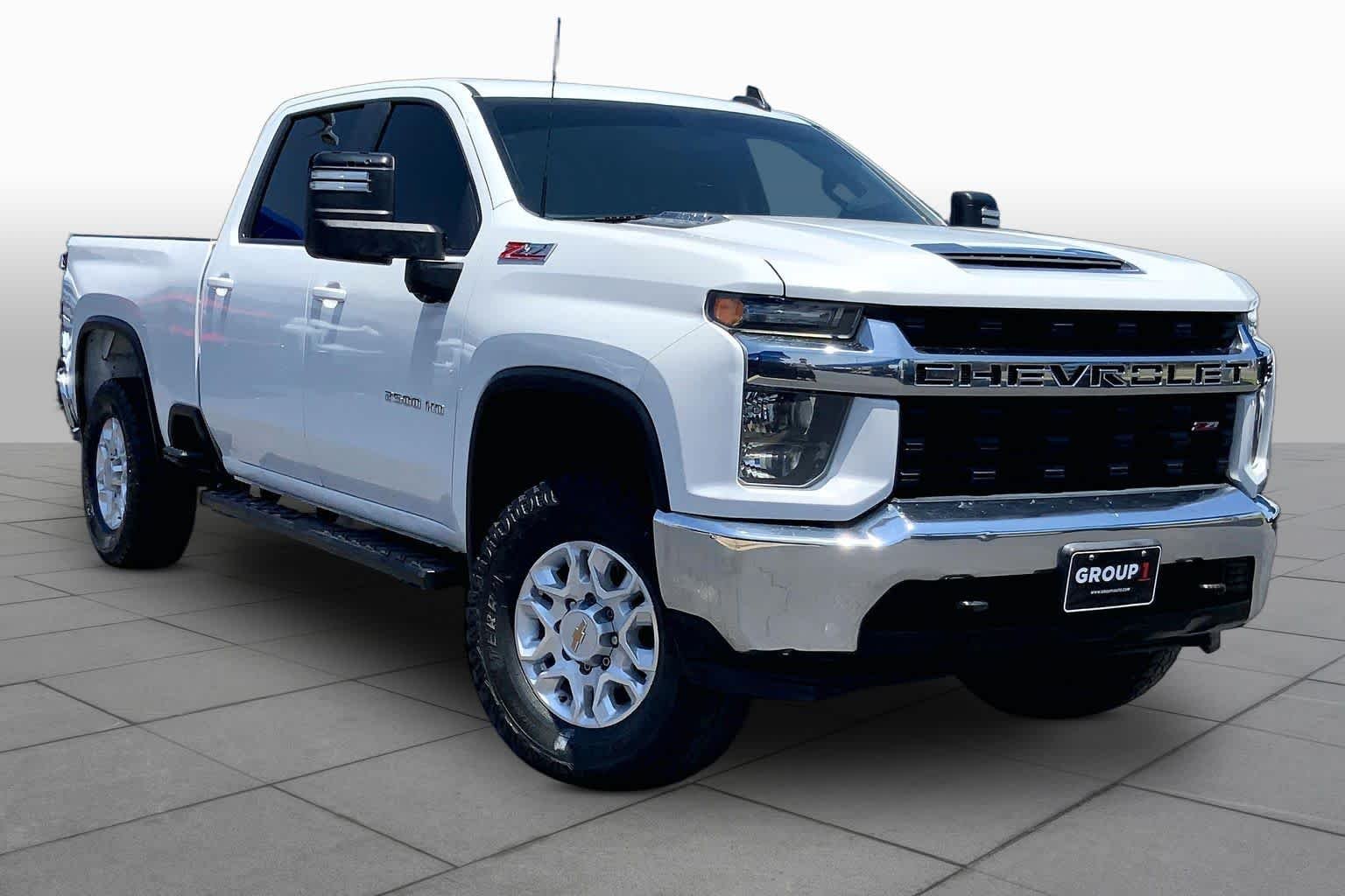 Used 2021 Summit White Chevrolet LT image 2