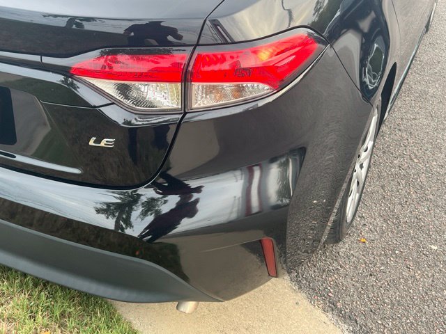 Used 2025 Midnight Black Metallic Toyota LE image 12