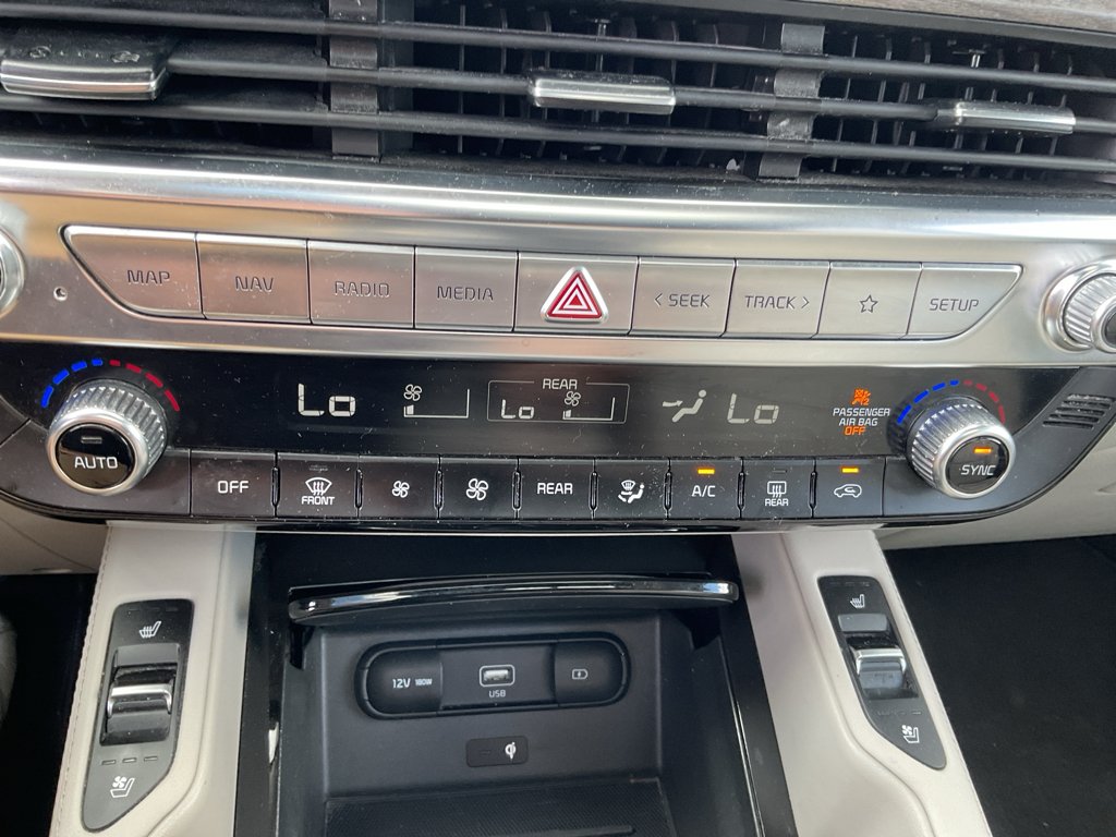 Used 2020 Snow White Pearl Kia EX image 22