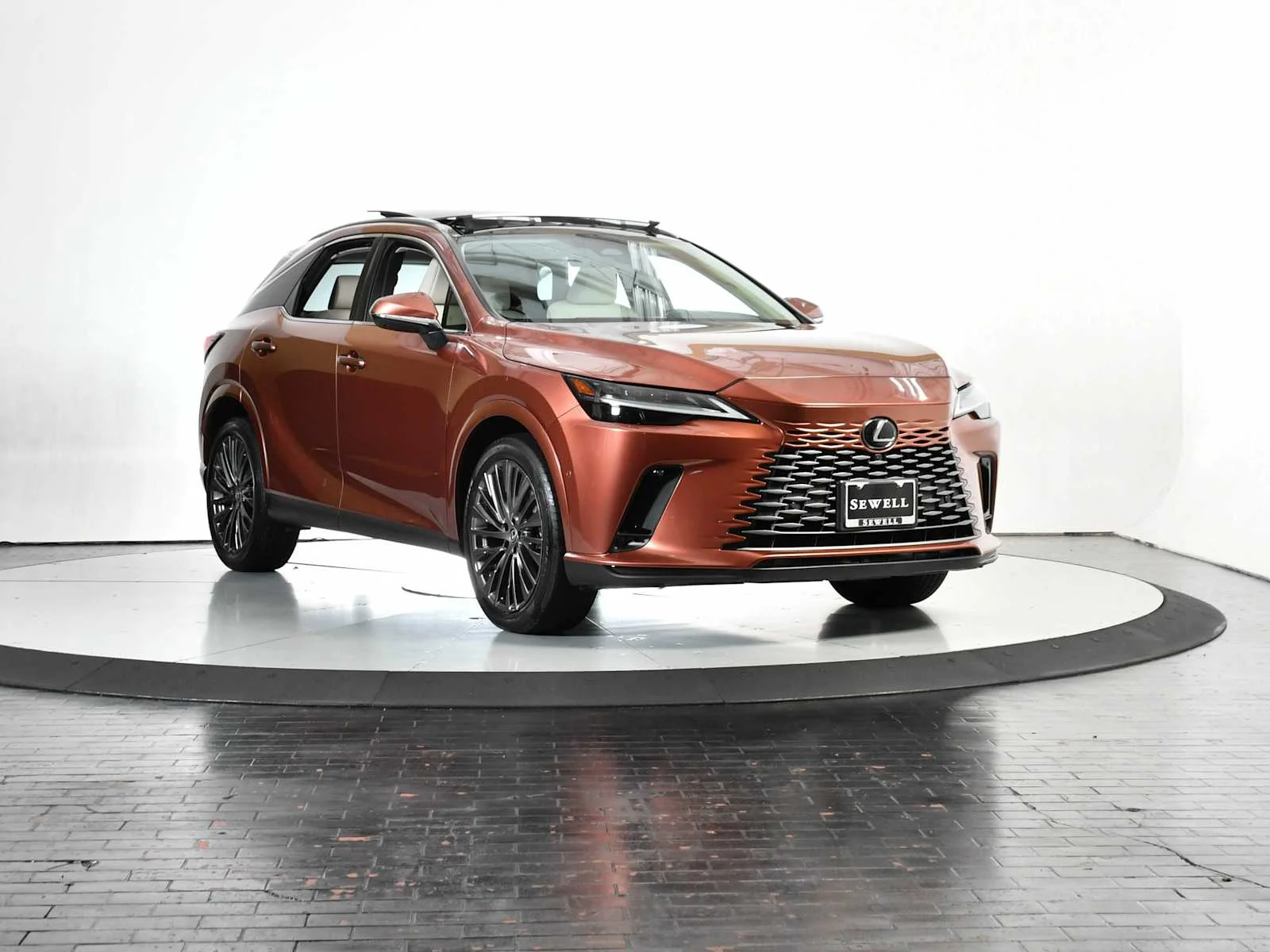 Used 2023 Copper Crest Lexus Luxury image 9