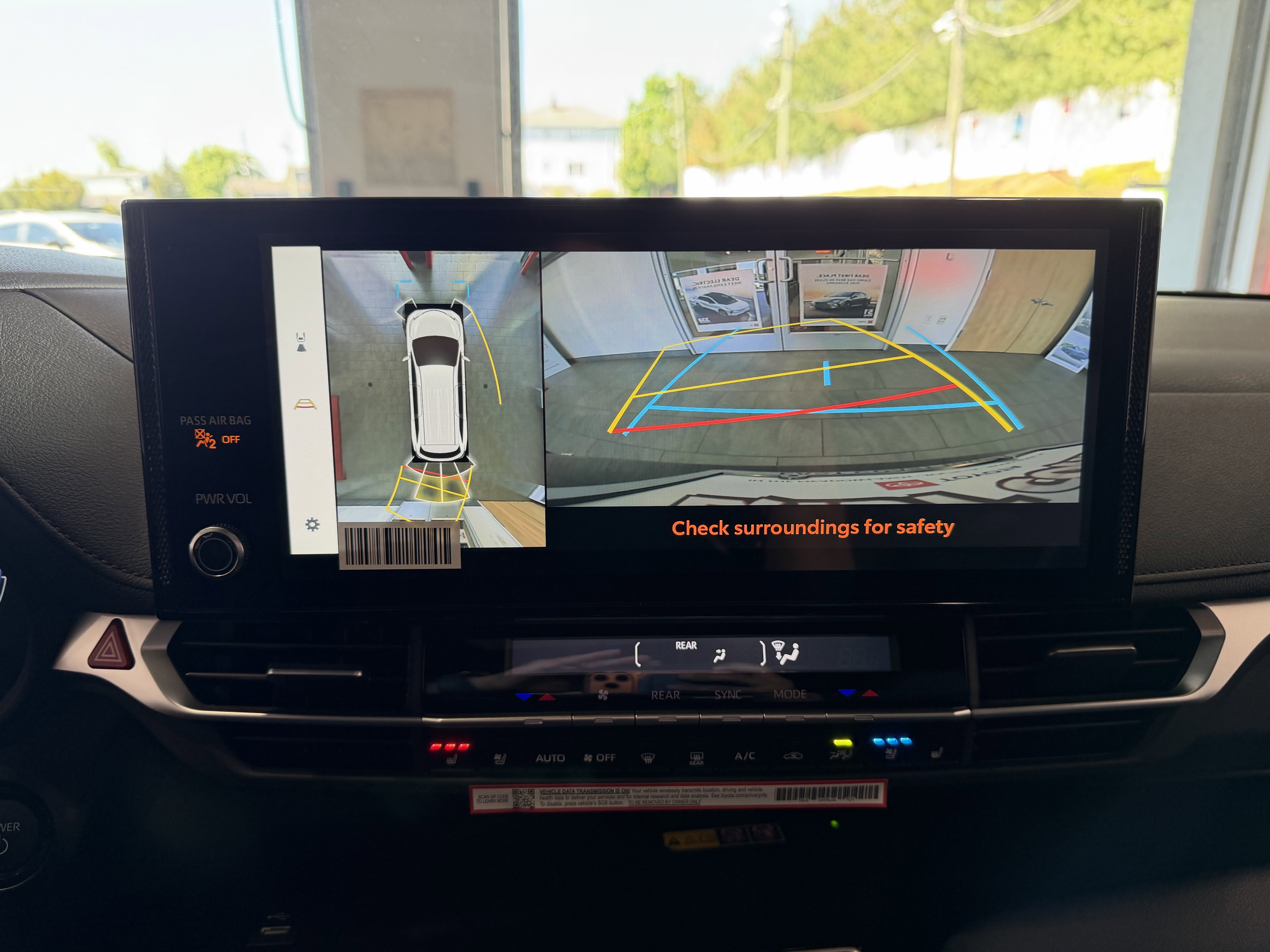2026 Toyota Sienna Platinum - Photo 49