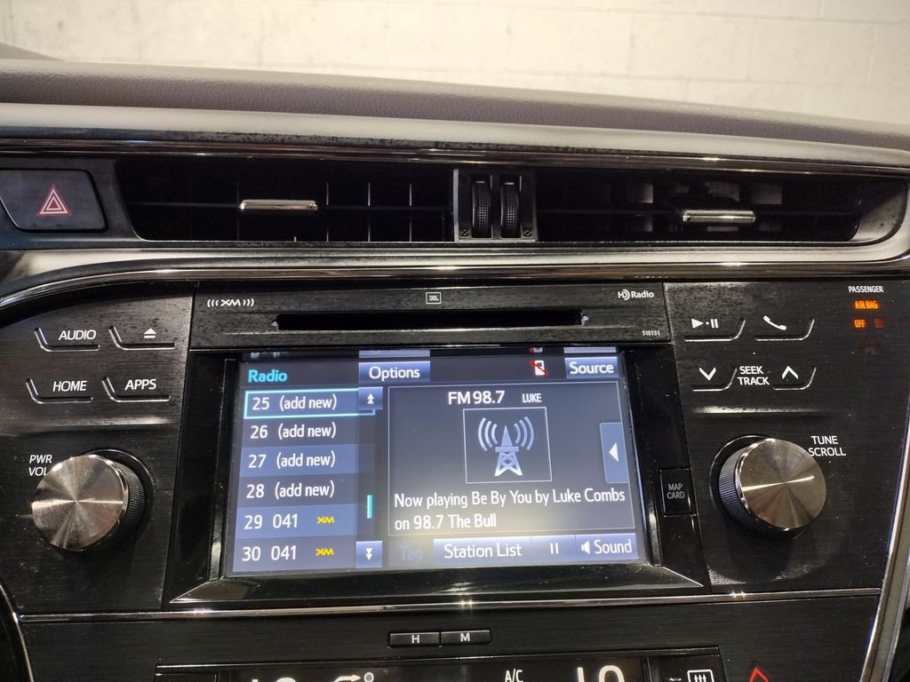 Used 2018 Silver Toyota Limited image 31