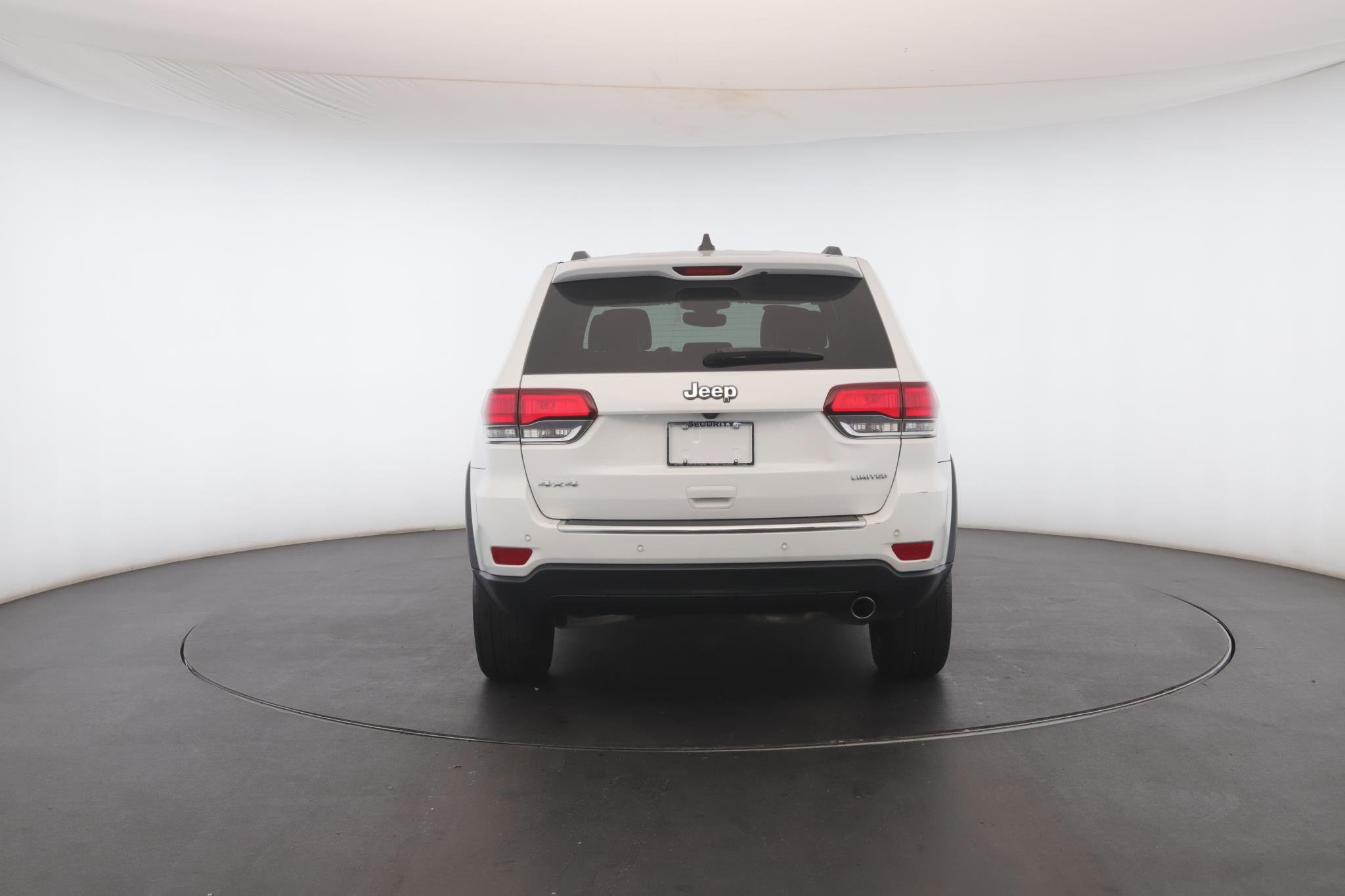 Used 2020 White Jeep Limited 4x4 image 22