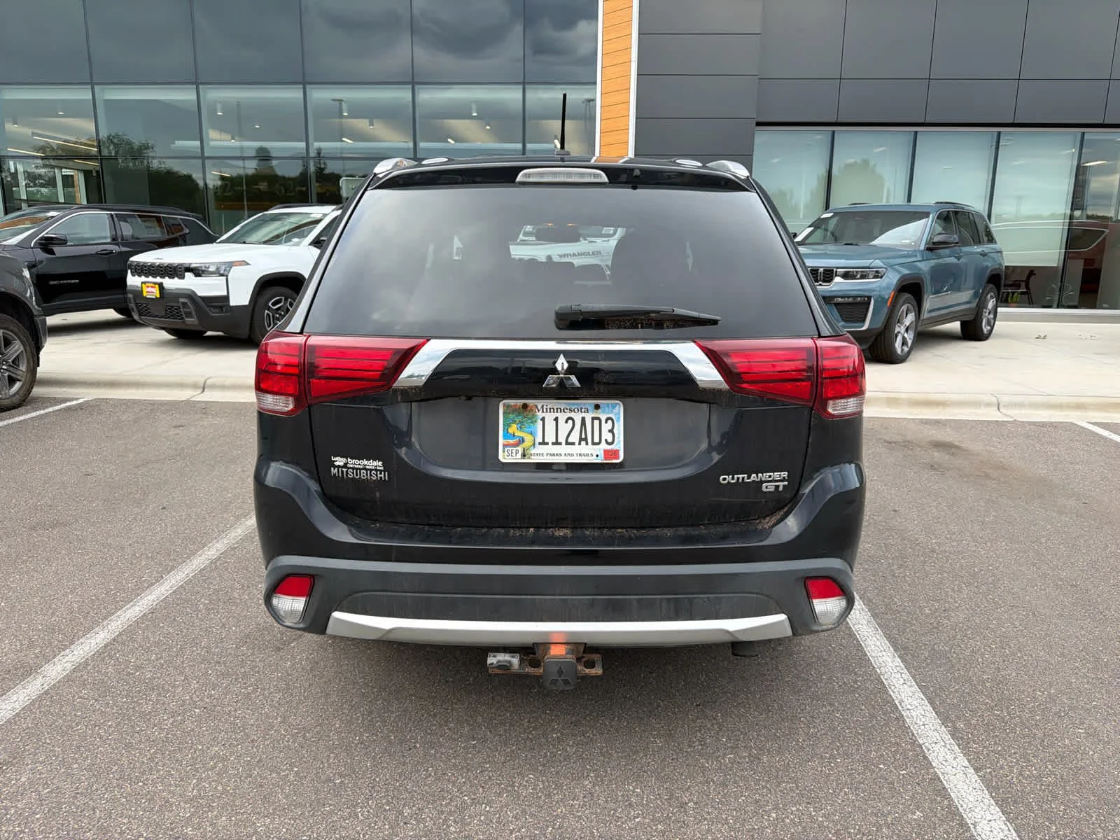 Used 2016 Labrador Black Pearl Mitsubishi GT image 5