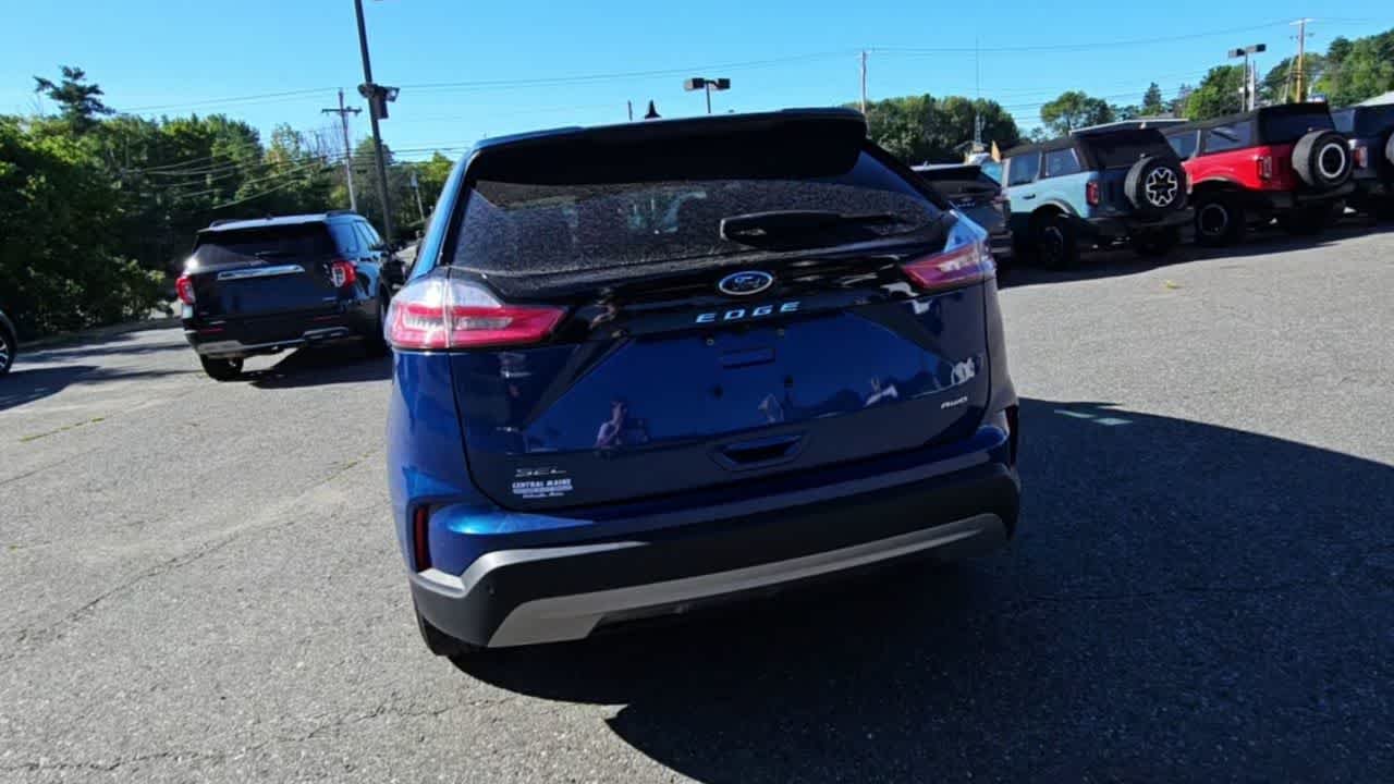 Used 2024 Atlas Blue Metallic Ford SEL image 7