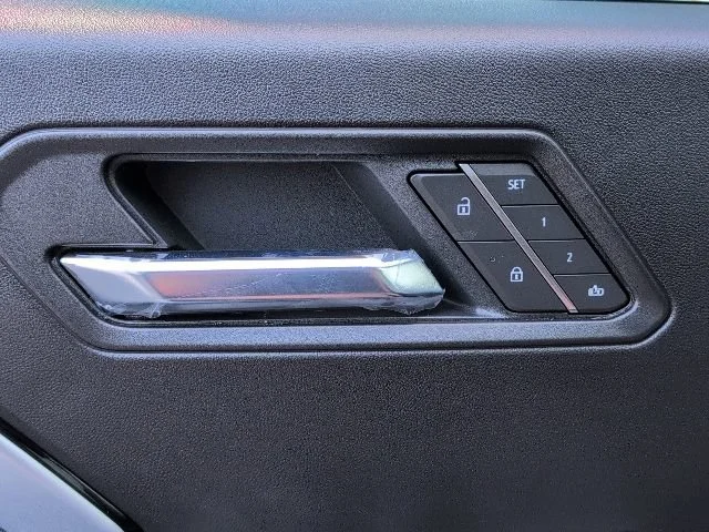 2026 Chevrolet Colorado Z71 - Photo 15