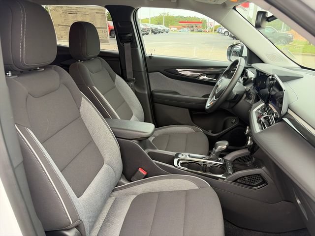 Used 2025 Summit White Chevrolet LT image 14