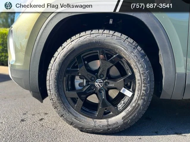 New 2026 Green Volkswagen 2.0T Peak Edition image 4