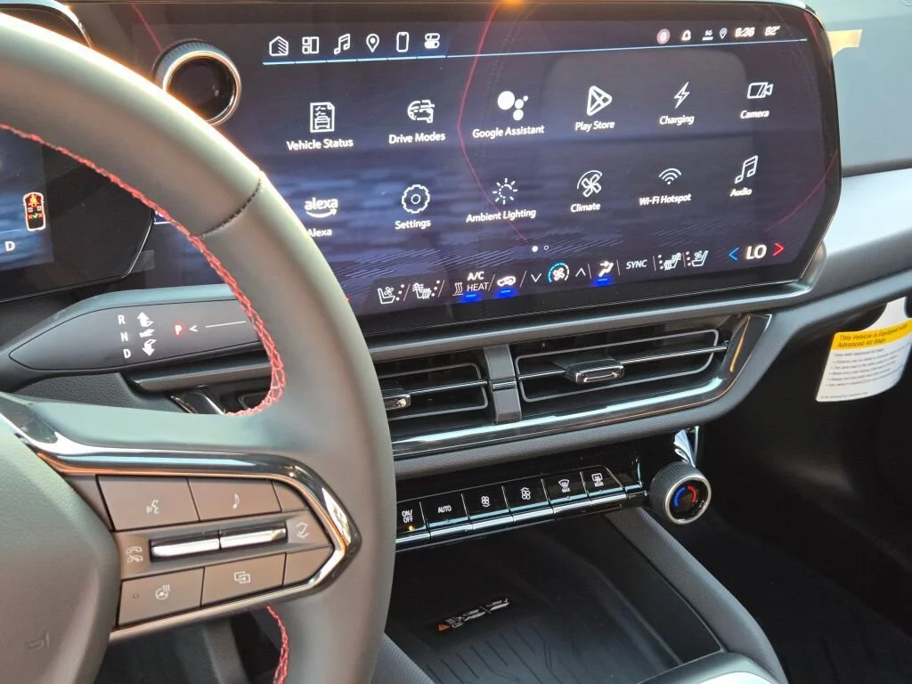2025 Chevrolet Equinox EV RS - Photo 23