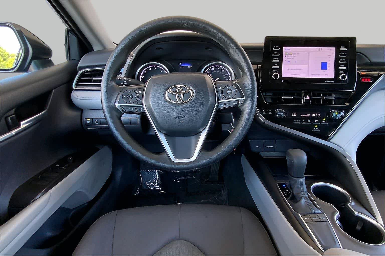 Used 2022 Blueprint Toyota LE image 6