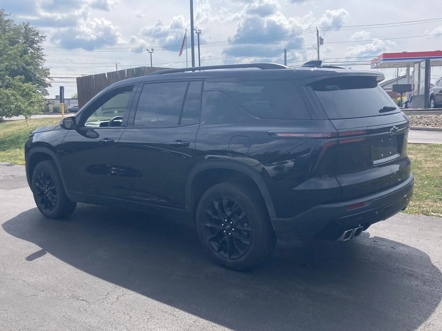 Used 2025 Mosaic Black Metallic Chevrolet AWD LT image 5