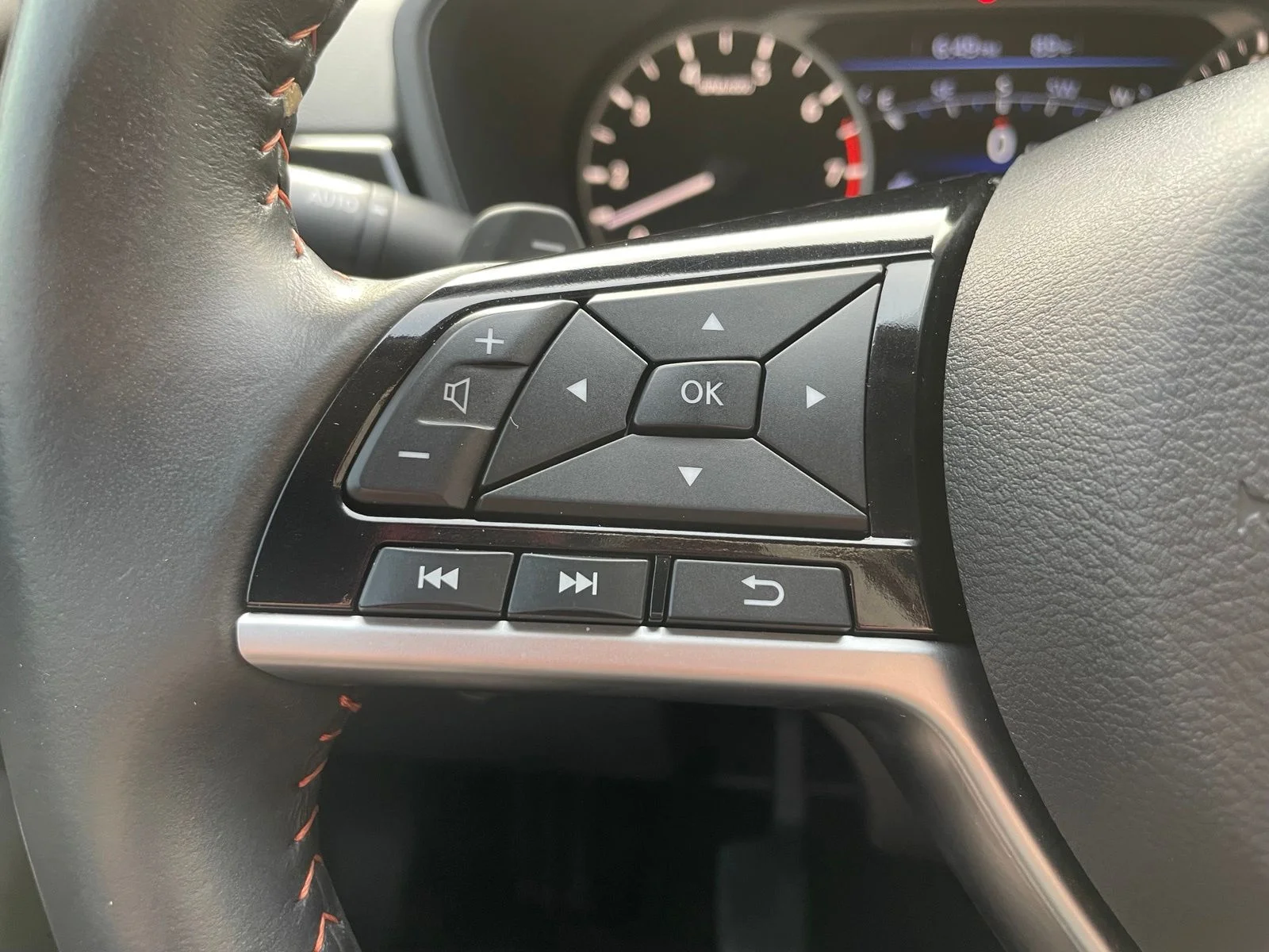 Used 2023 Gray Nissan 2.5 SR image 20
