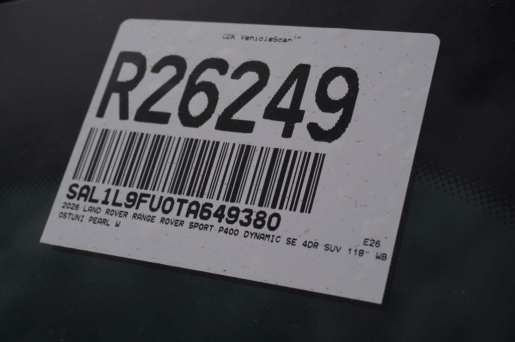 Used 2026 White Land Rover Dynamic SE image 35