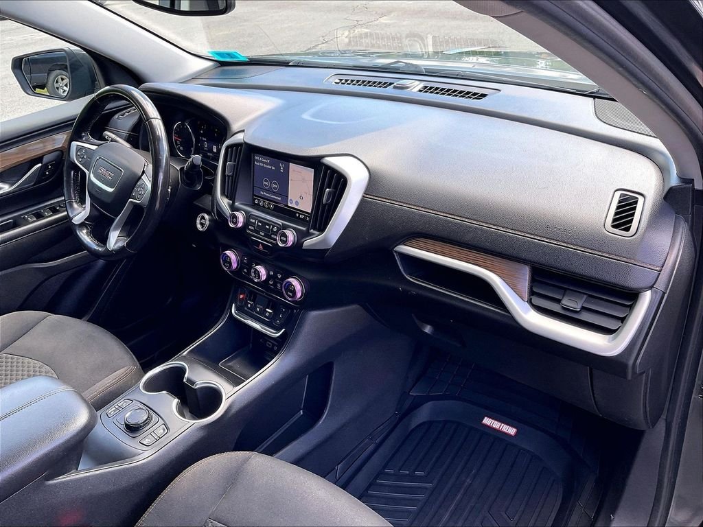 Used 2018 Gray GMC SLE image 14