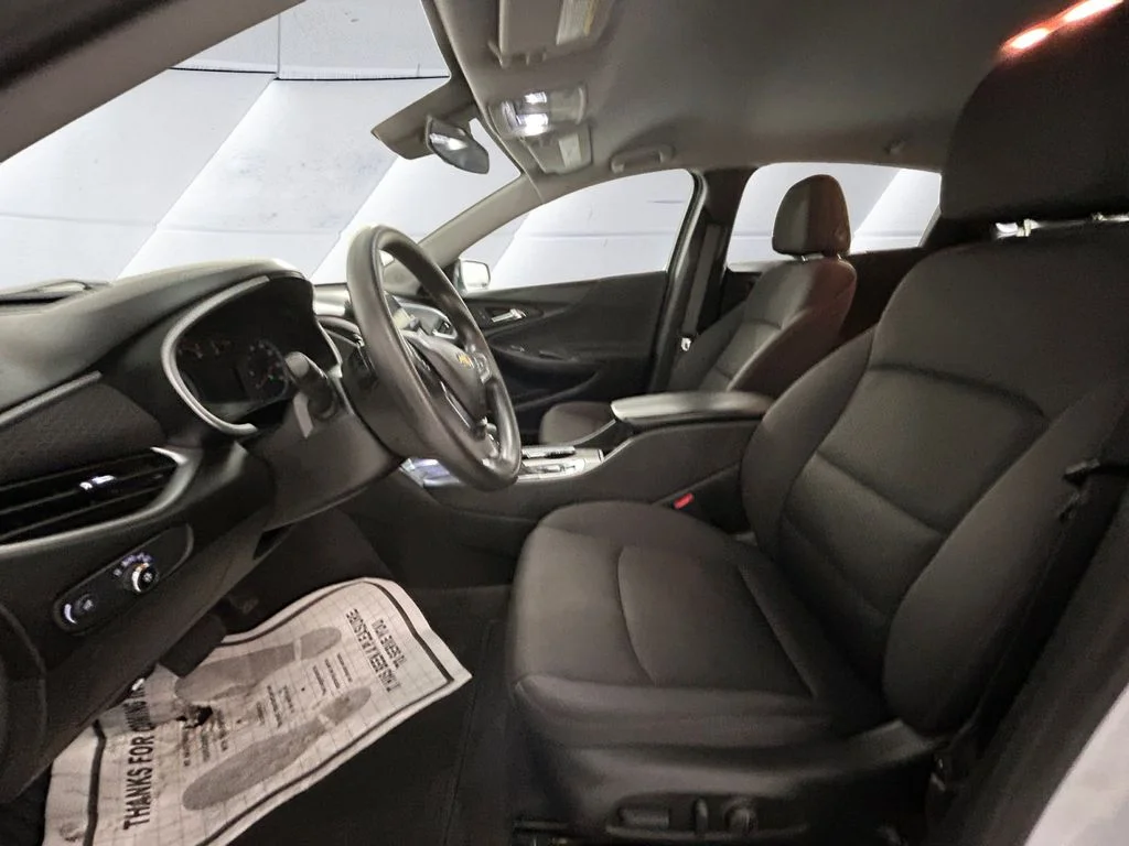 Used 2024 White Chevrolet LT image 7