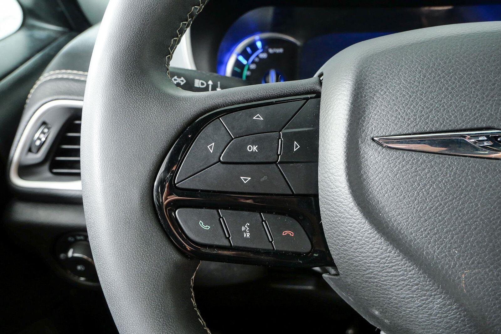 Used 2022 Bright White Clearcoat Chrysler Hybrid Touring L image 11