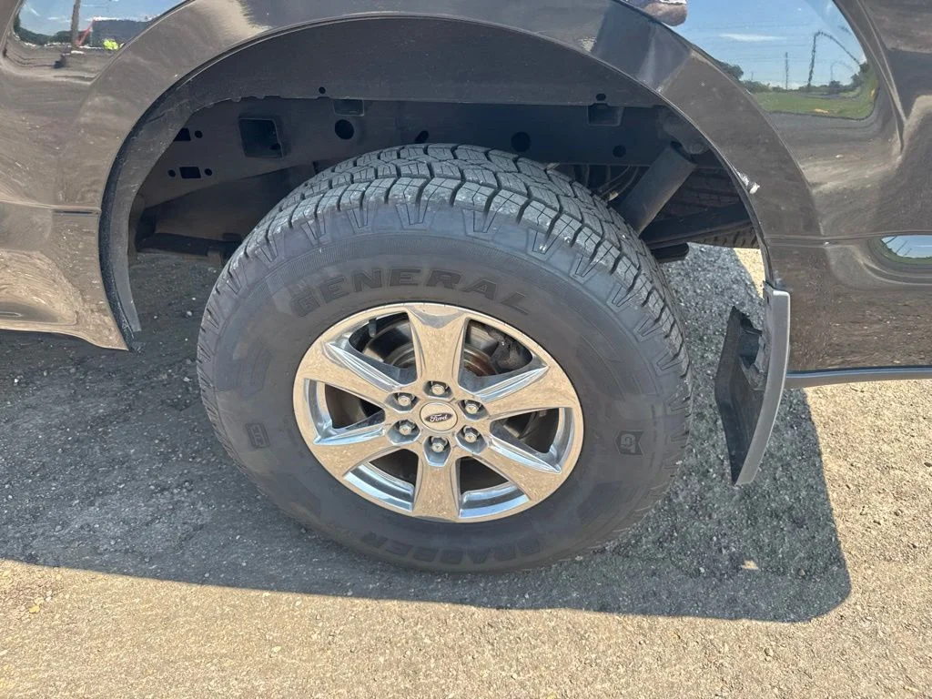 Used 2018 Guard Metallic Ford XLT image 25