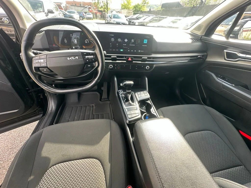 Used 2026 Black Kia LX image 25