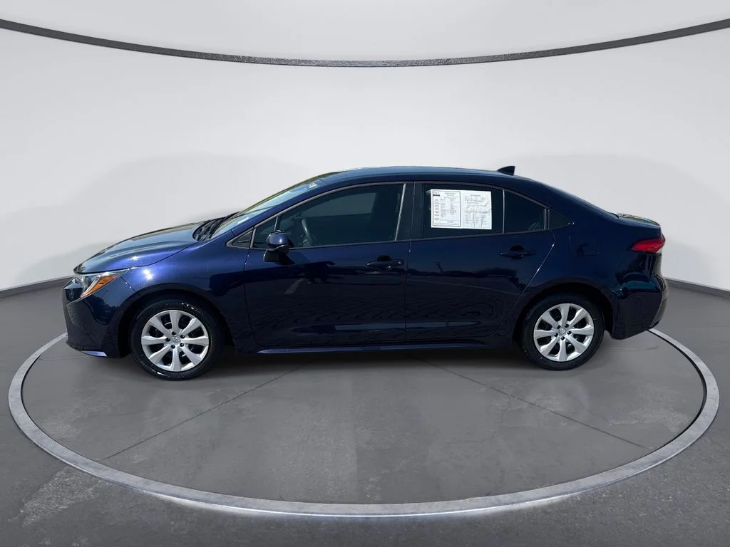 Used 2024  Toyota LE image 4
