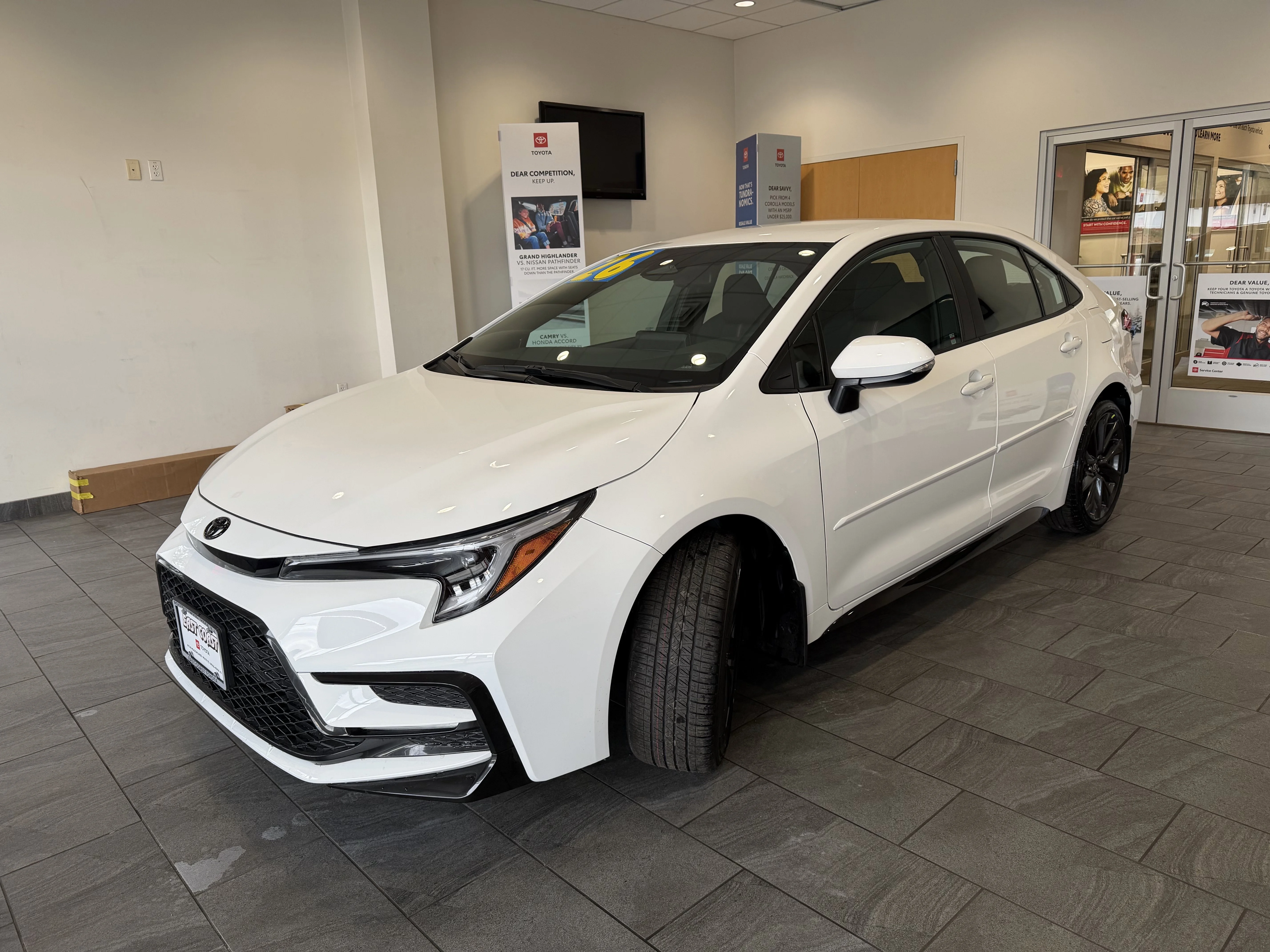 2026 Toyota Corolla SE - Photo 25