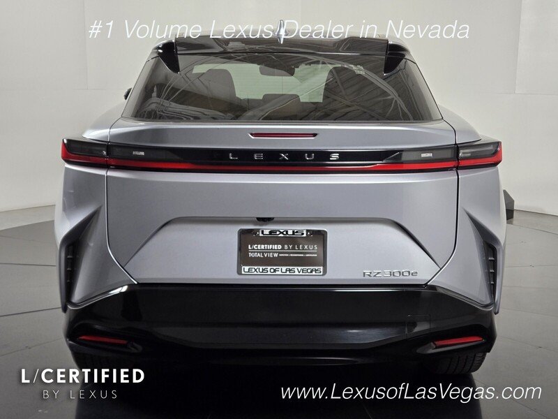 Certified Used 2024 Iridium Lexus PREMIUM image 5