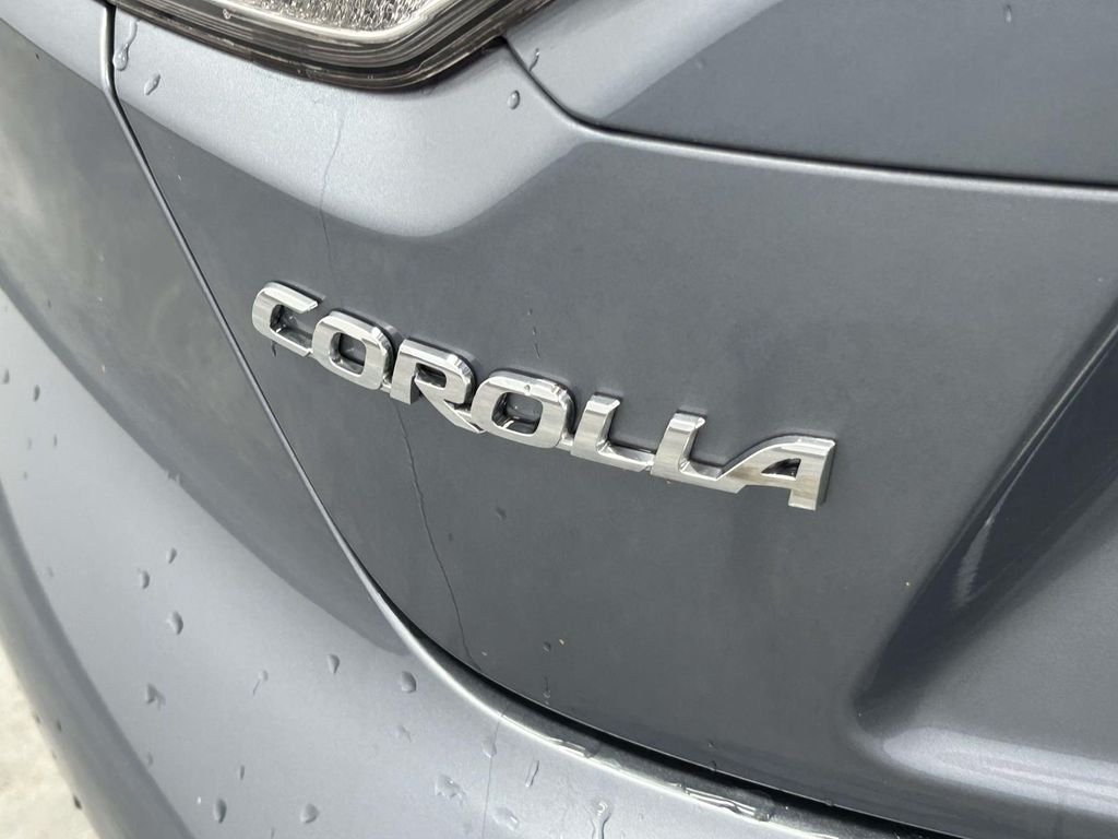Certified Used 2025  Toyota LE image 10