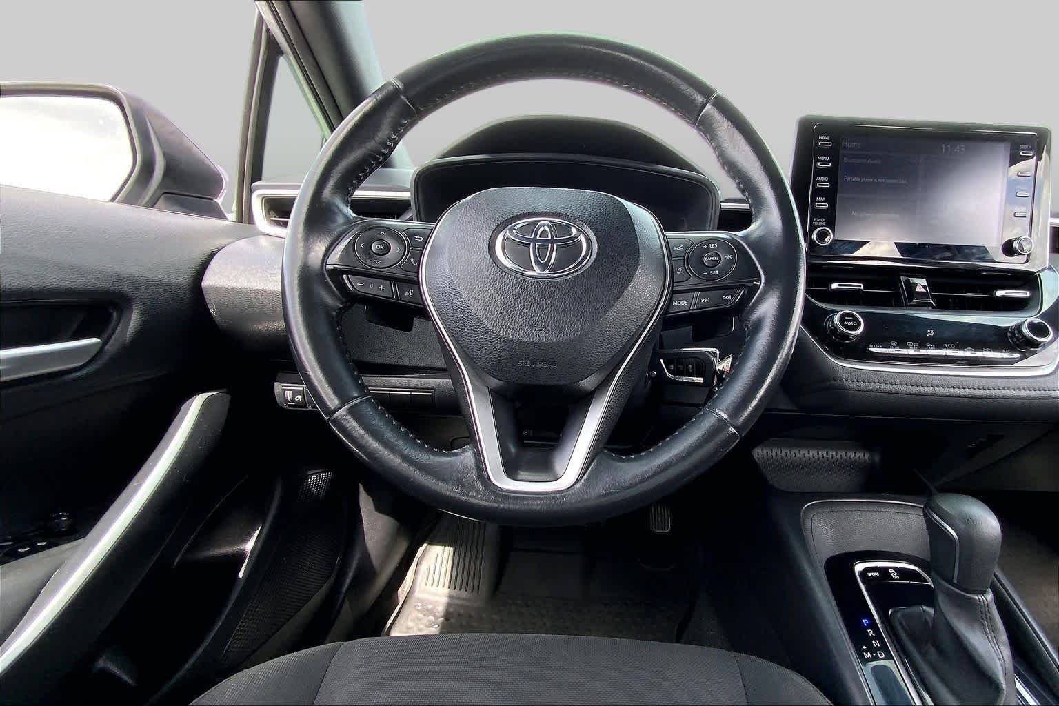 Used 2020 Classic Silver Metallic Toyota SE image 6