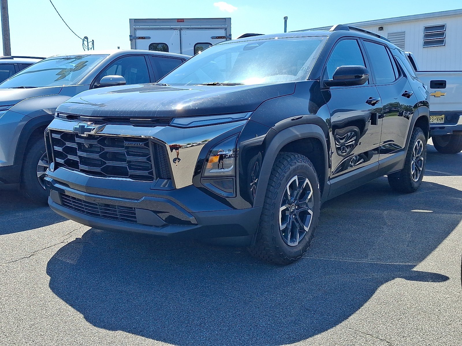 New 2027 Mosaic Black Metallic Chevrolet ACTIV image 3