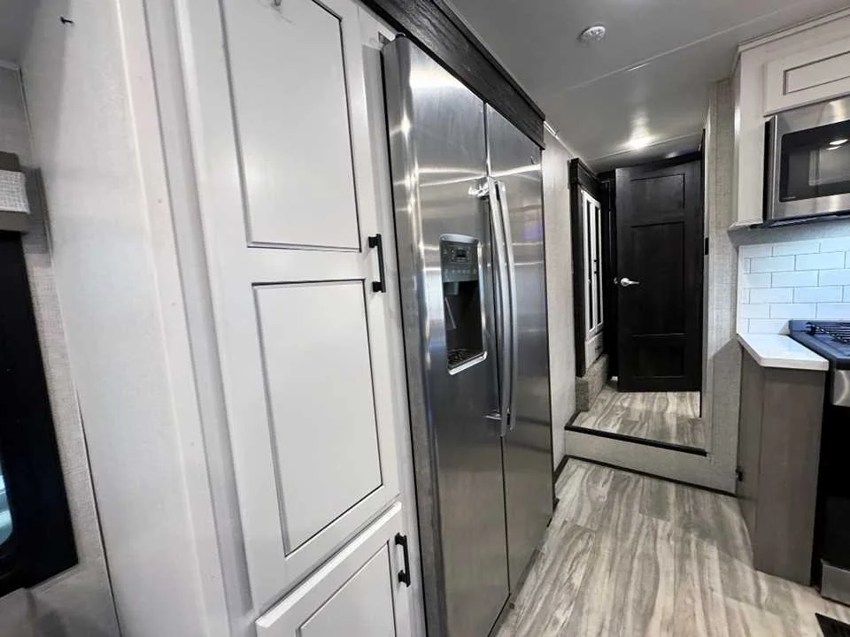 Used 2024 WHITE JAYCO  image 25