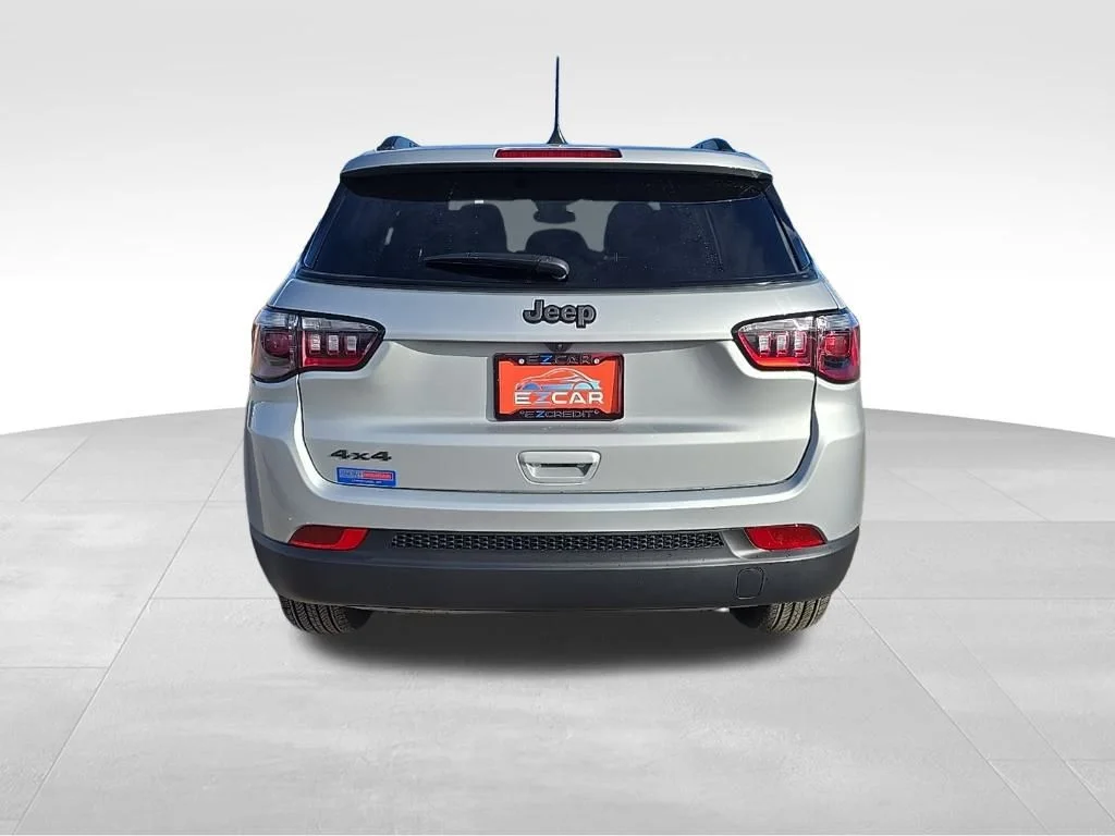 New 2026 Silver Jeep Latitude image 6