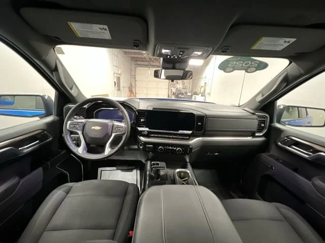 2025 Chevrolet Silverado 1500 LT - Photo 21