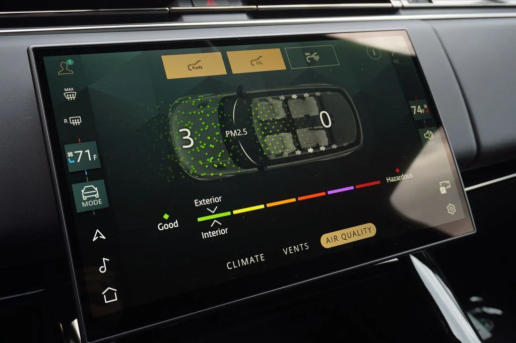 New 2026 Carpathian Grey Land Rover Dynamic SE image 26